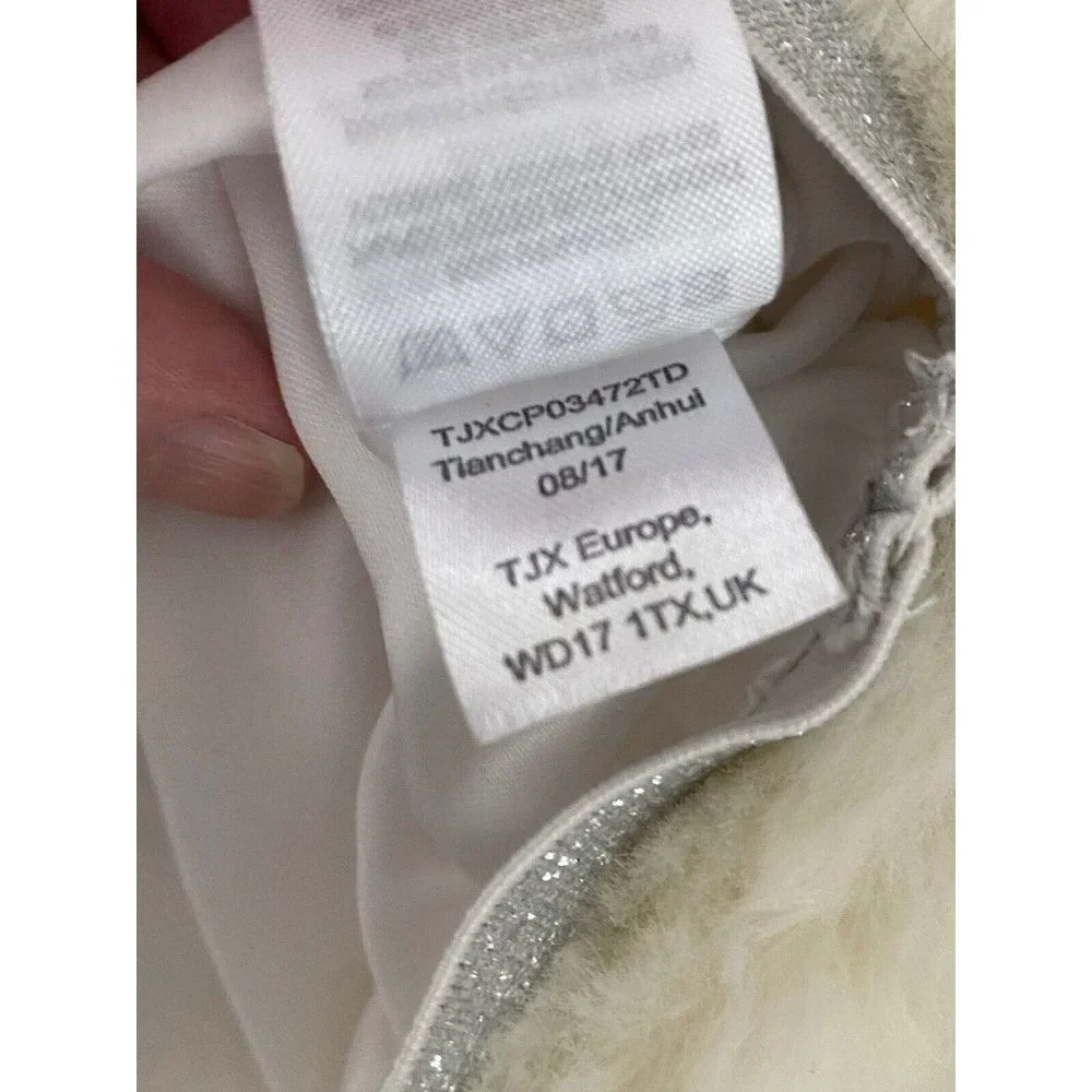 Toddler Girls Cream and Silver Faux Fur Skirt Size 3T Fuzzy Warm Stylish Elastic